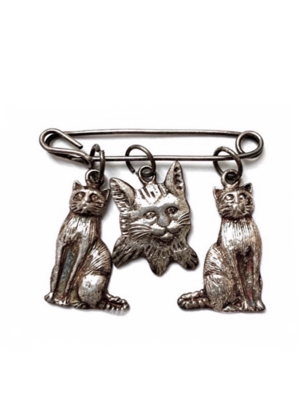 Vintage Sterling Cat pin